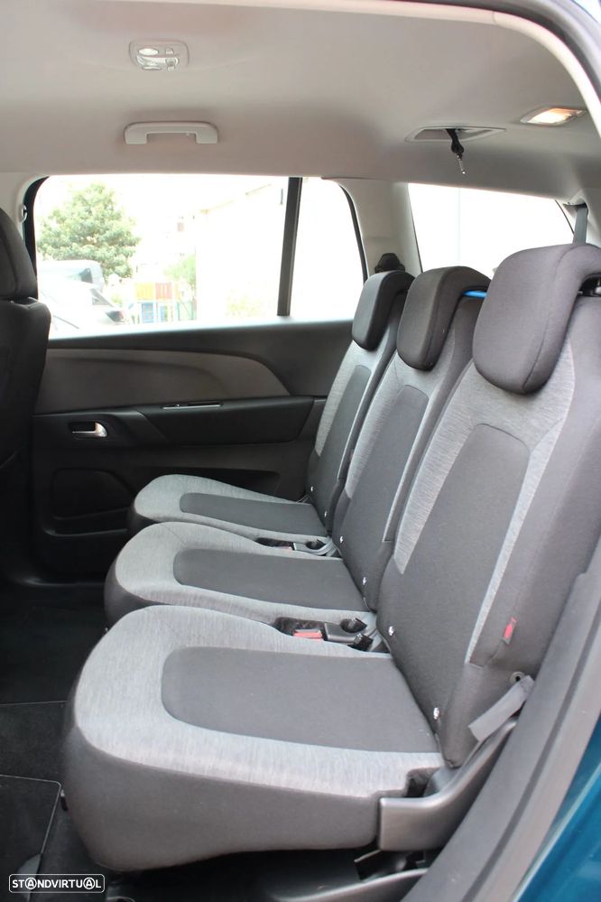 Citroën C4 Spacetourer PureTech 130 Stop&Start EAT8 SELECTION - 27