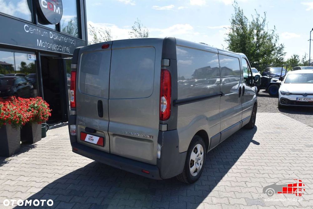 Opel Vivaro - 11