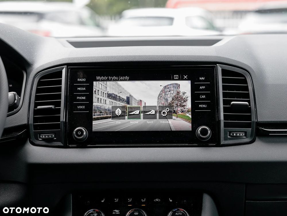 Skoda Karoq 1.5 TSI ACT Sportline DSG - 21