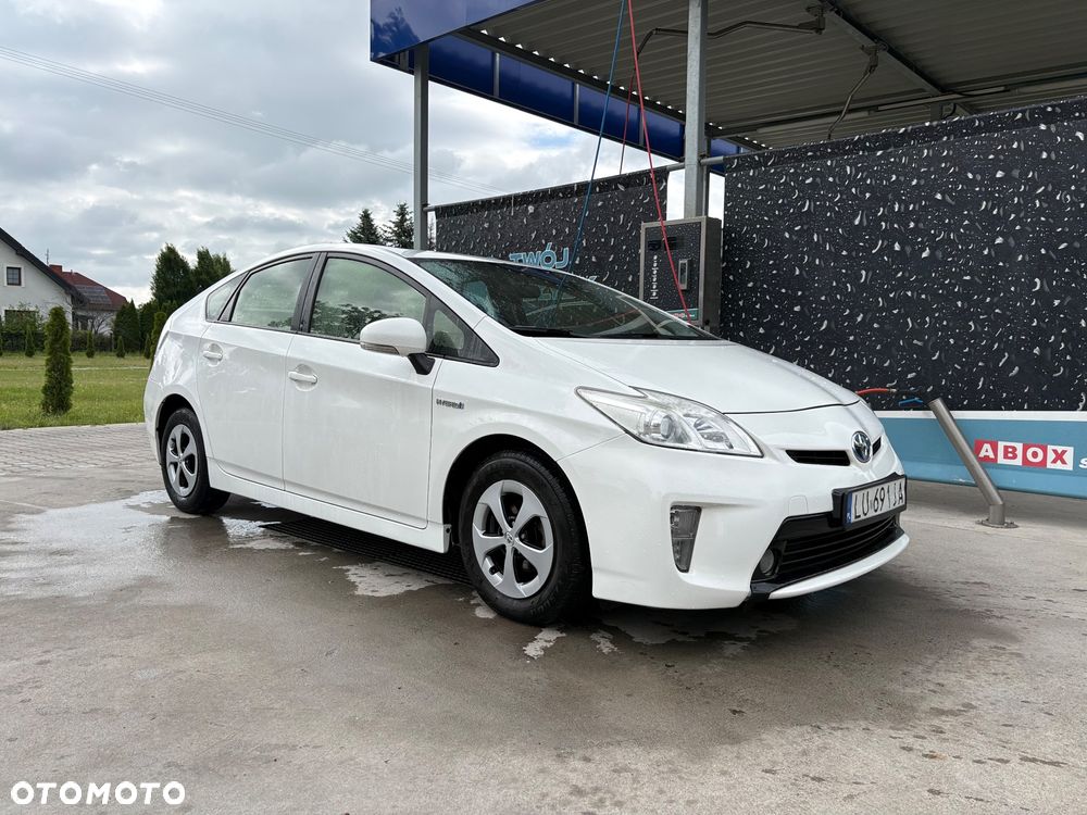 Toyota Prius (Hybrid) Sol - 1