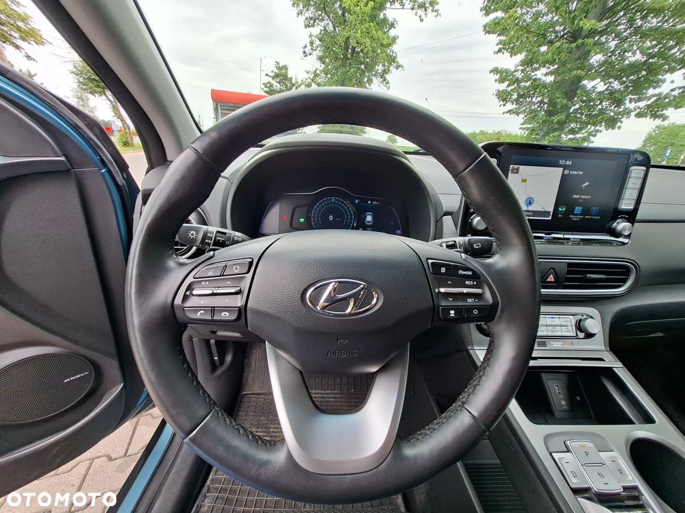 Hyundai Kona - 16