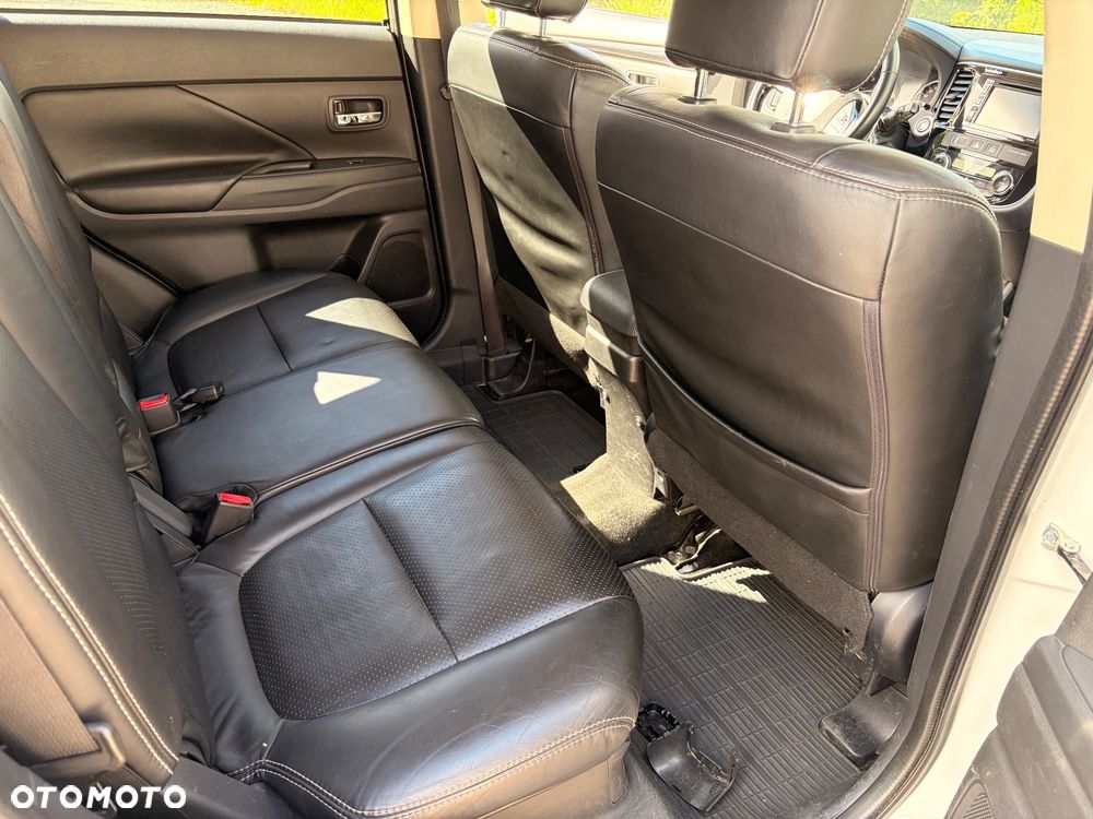 Mitsubishi Outlander 2.2 DID Instyle Navi - 5