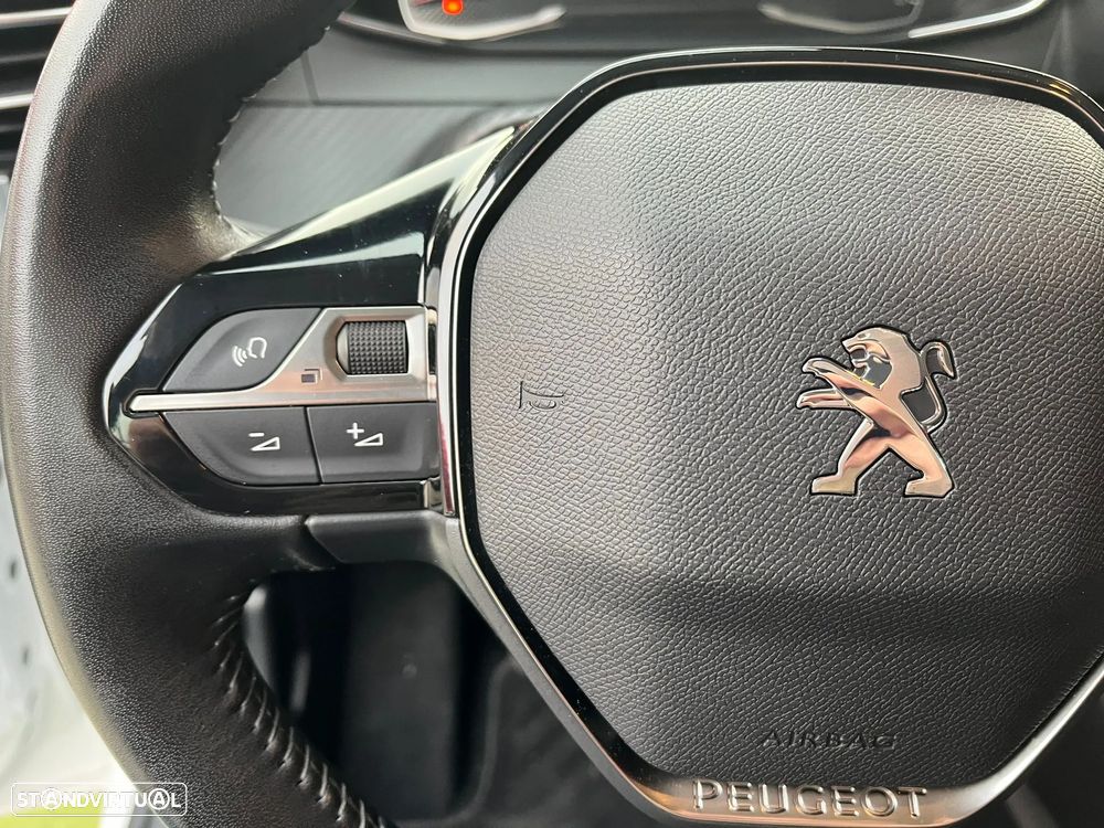 Peugeot 208 1.5 BlueHDi Signature - 18