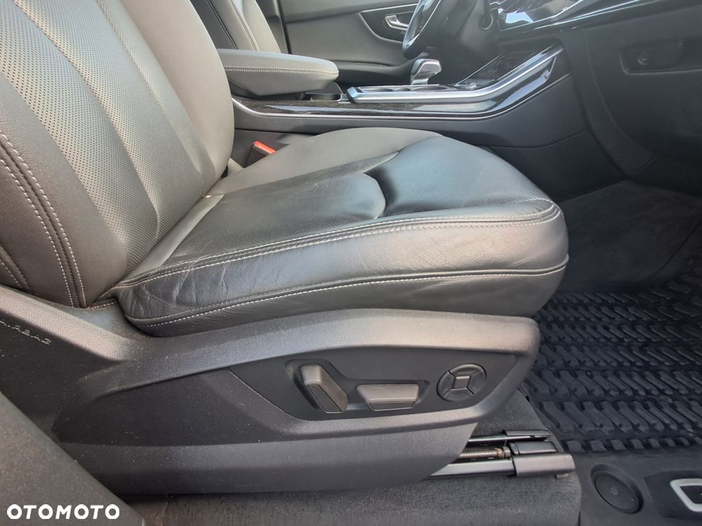 Audi Q8 55 TFSI quattro tiptronic - 9