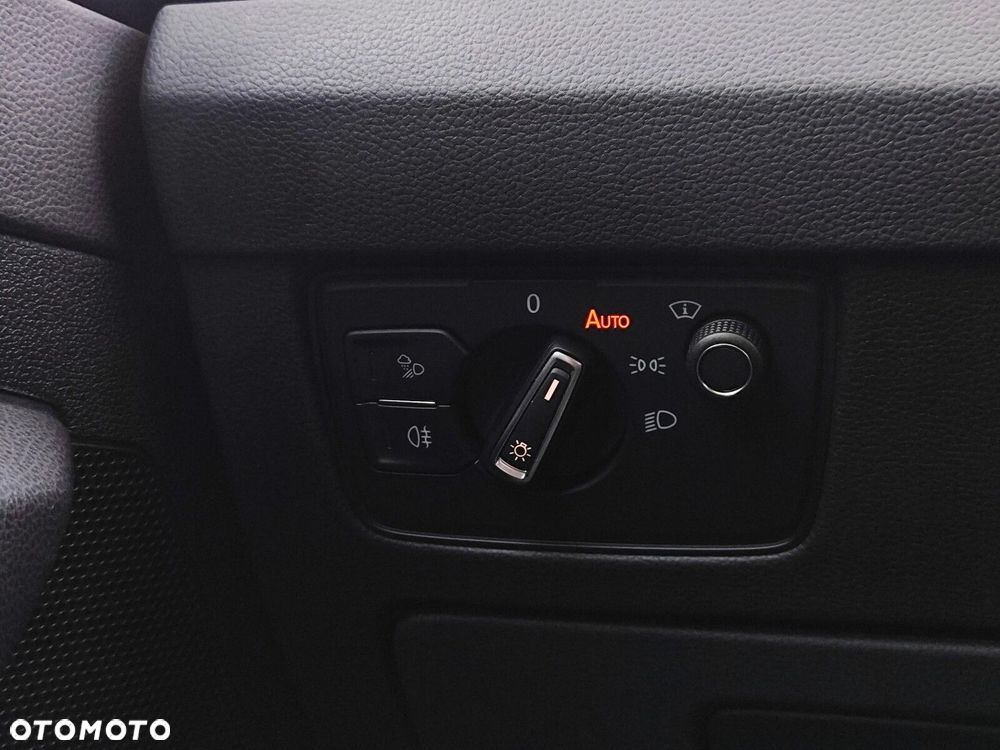 Volkswagen Arteon 2.0 TDI R-Line DSG - 23