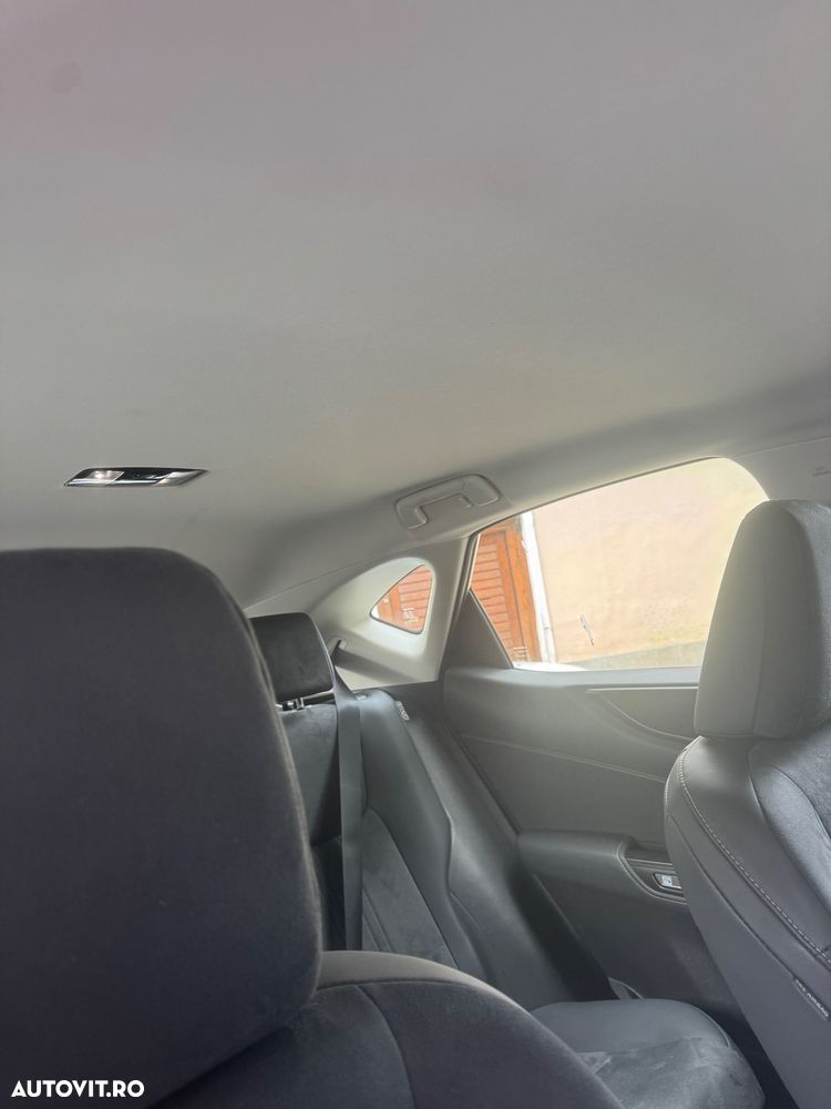 Lexus Seria NX 350h - 22