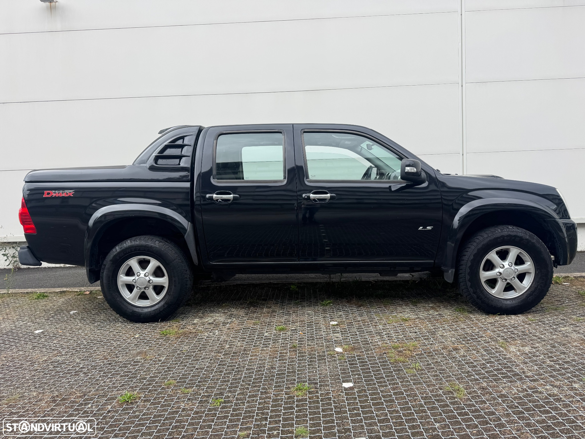 Isuzu D-Max 2.5 DTi CD 4WD LS - 2