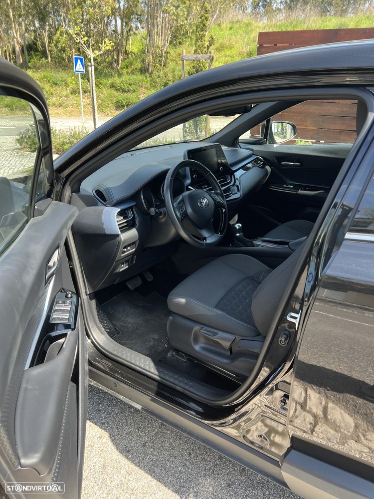 Toyota C-HR 1.8 HSD Exclusive+P.Luxury - 19