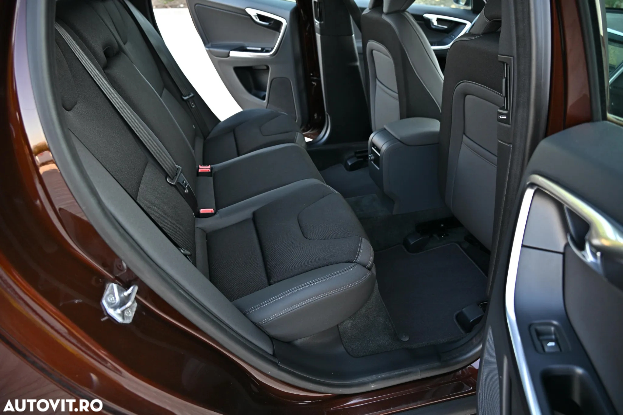 Volvo XC 60 D4 Geartronic Summum - 35