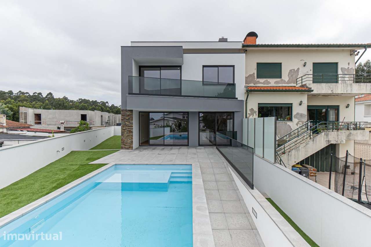 Esta extraordinária moradia T3+1 de arquitetura contemporânea - Grande imagem: 2/40