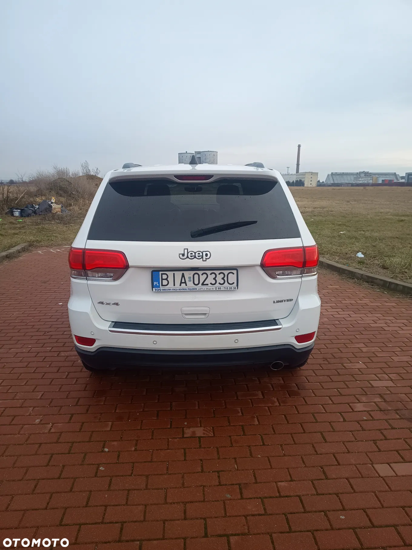 Jeep Grand Cherokee - 8