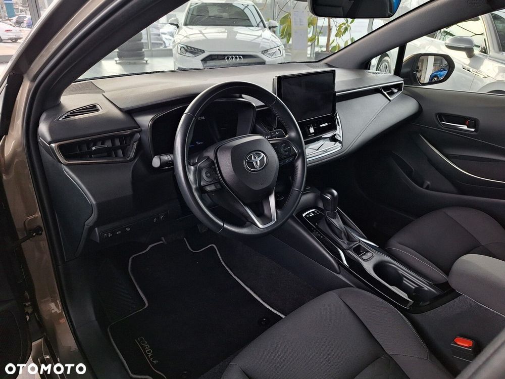 Toyota Corolla 1.8 Hybrid Comfort - 17