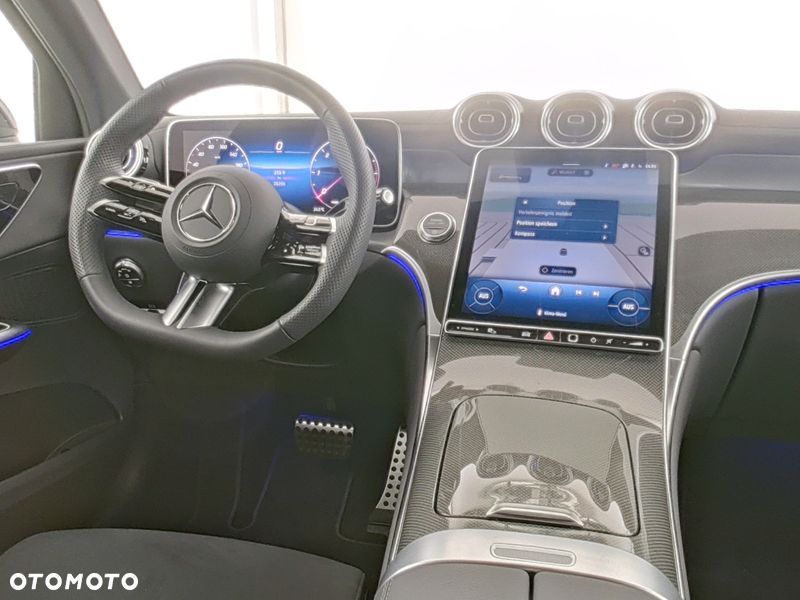 Mercedes-Benz GLC 220 d 4Matic 9G-TRONIC AMG Line Advanced - 8