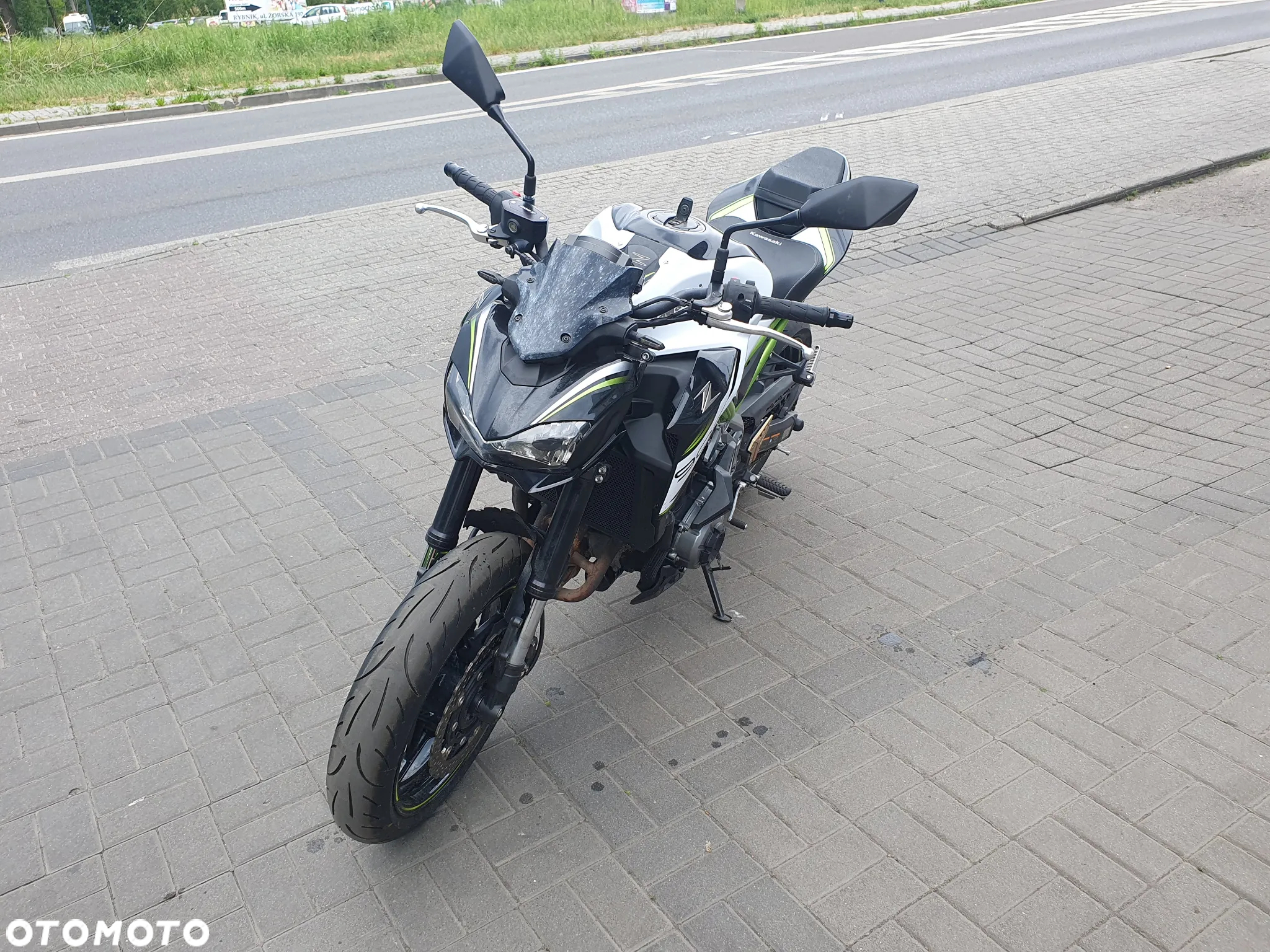 Kawasaki Z - 4