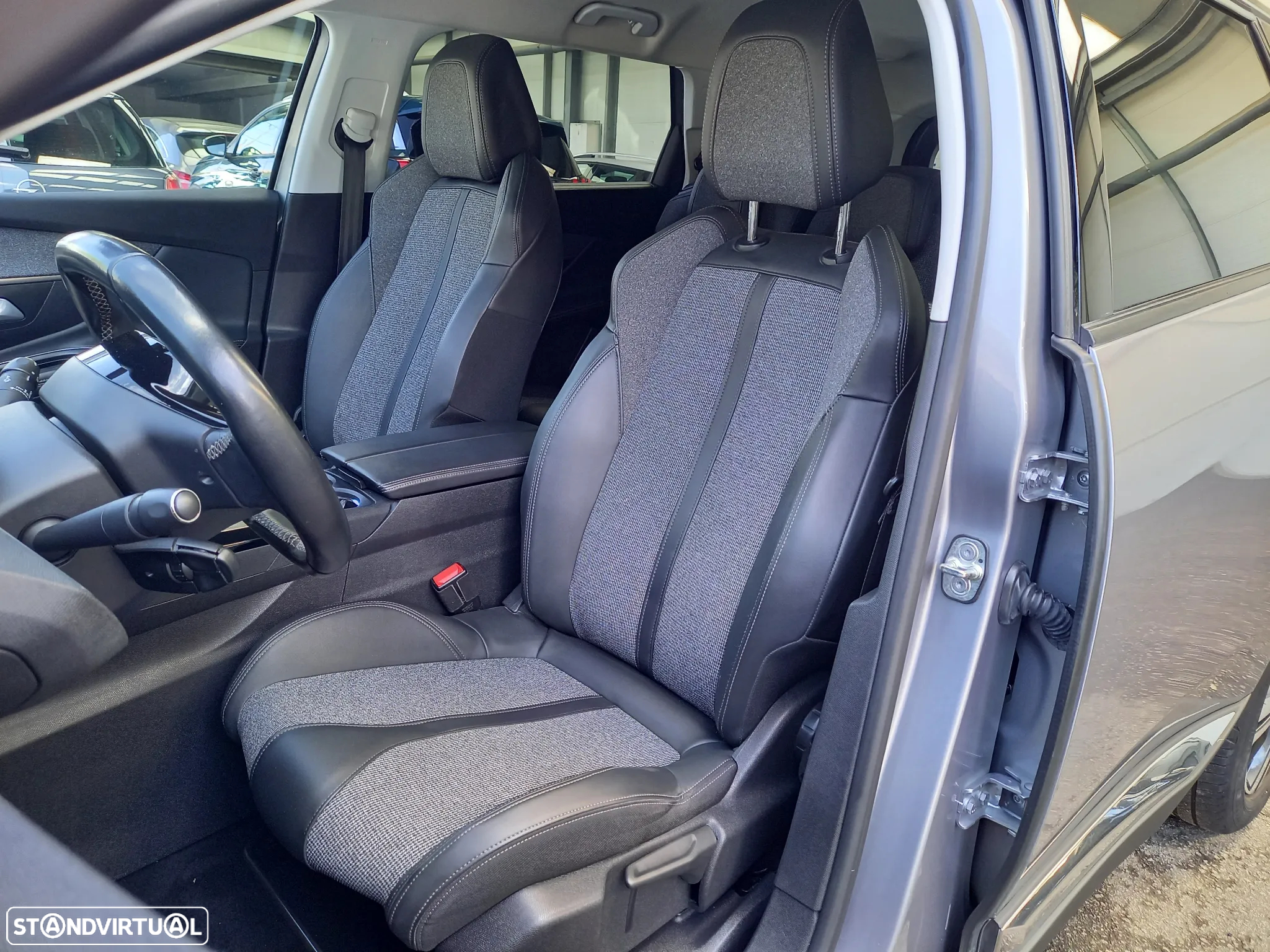 Peugeot 5008 1.5 BlueHDi Allure Baixo Consumo - 6