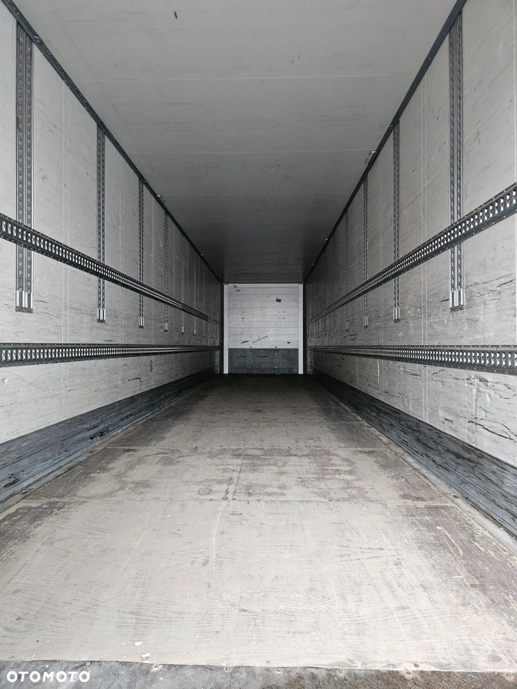 Schmitz Cargobull SKO244 - 4