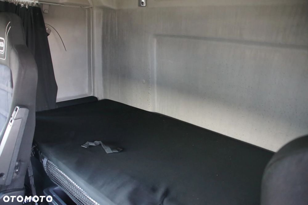 Pojazd na części - Iveco Stralis NP 460 11.1 F3HFE601A 12TX1810TO IC194 2018R Silnik Skrzynia Drzwi Maska Błotnik Nadkole Lampa Lusterko Klamka Szyba Siodło Kabina Deska Kokpit Sterownik Moduł Czujnik Licznik Panel Kierownica - 16