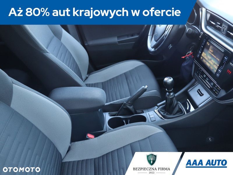 Toyota Auris - 10