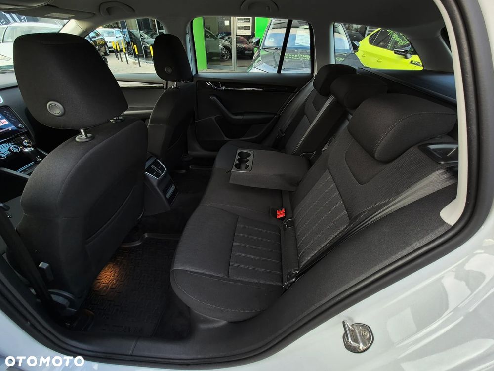 Skoda Octavia 1.5 TSI ACT Style DSG - 15