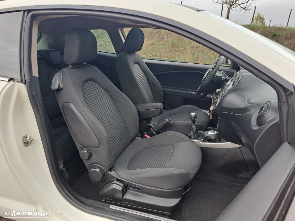 Alfa Romeo MiTo 1.3 JTD Distinctive - 14