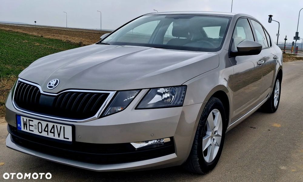 Skoda Octavia 1.6 TDI SCR Ambition - 3