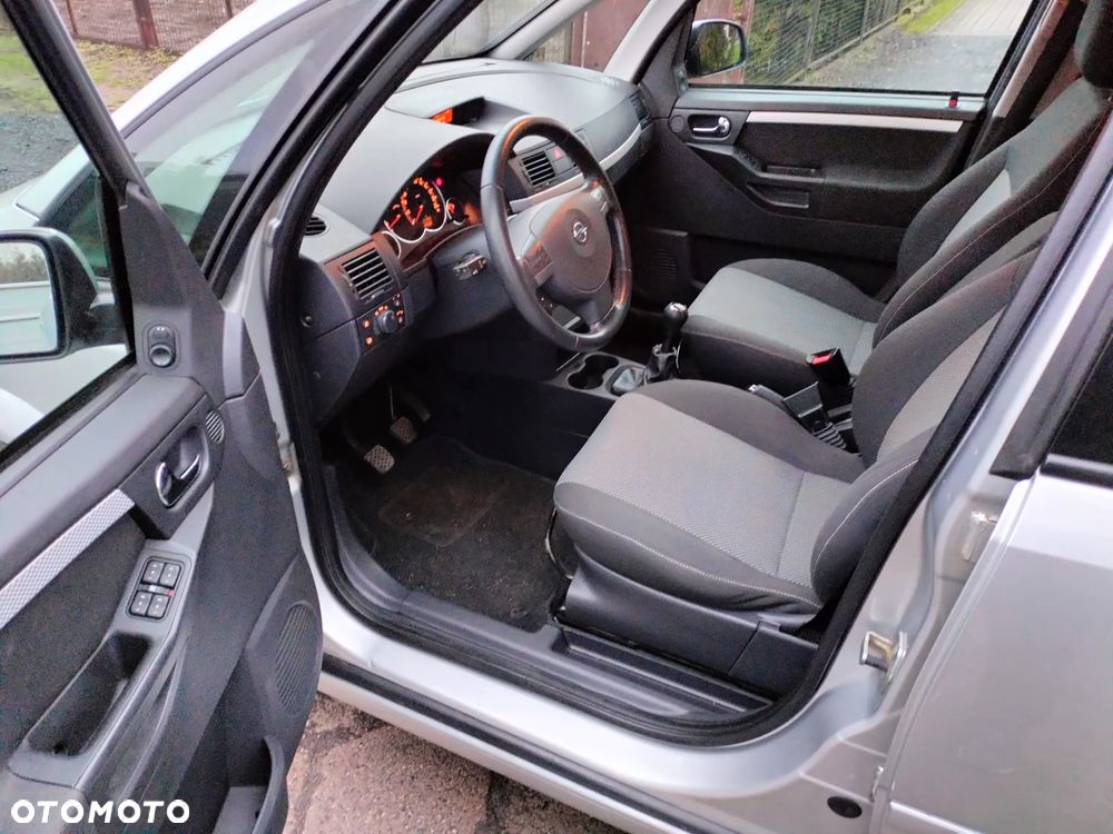 Opel Meriva 1.6 16V Cosmo - 6