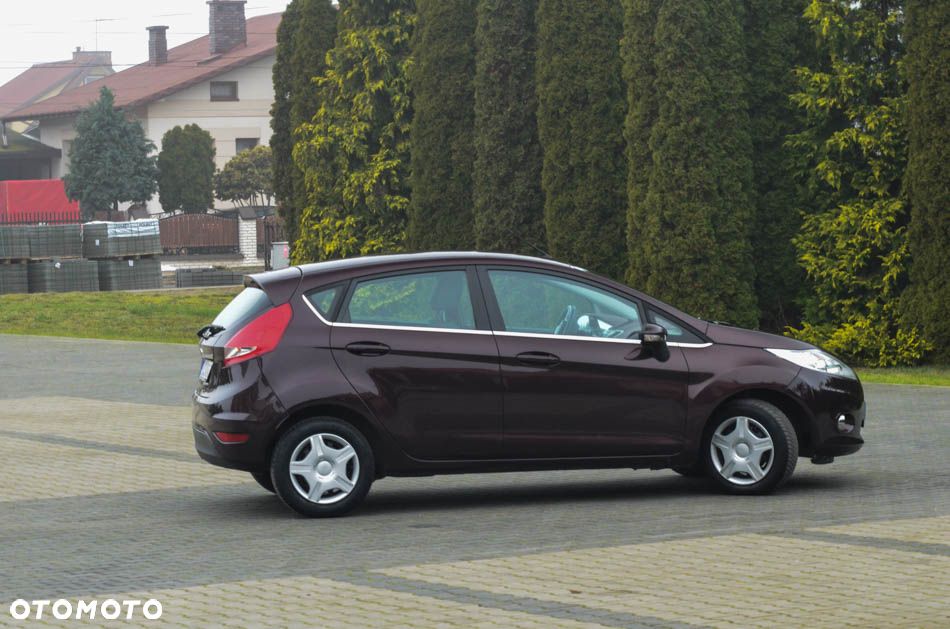 Ford Fiesta 1.25 Champions Edition - 22