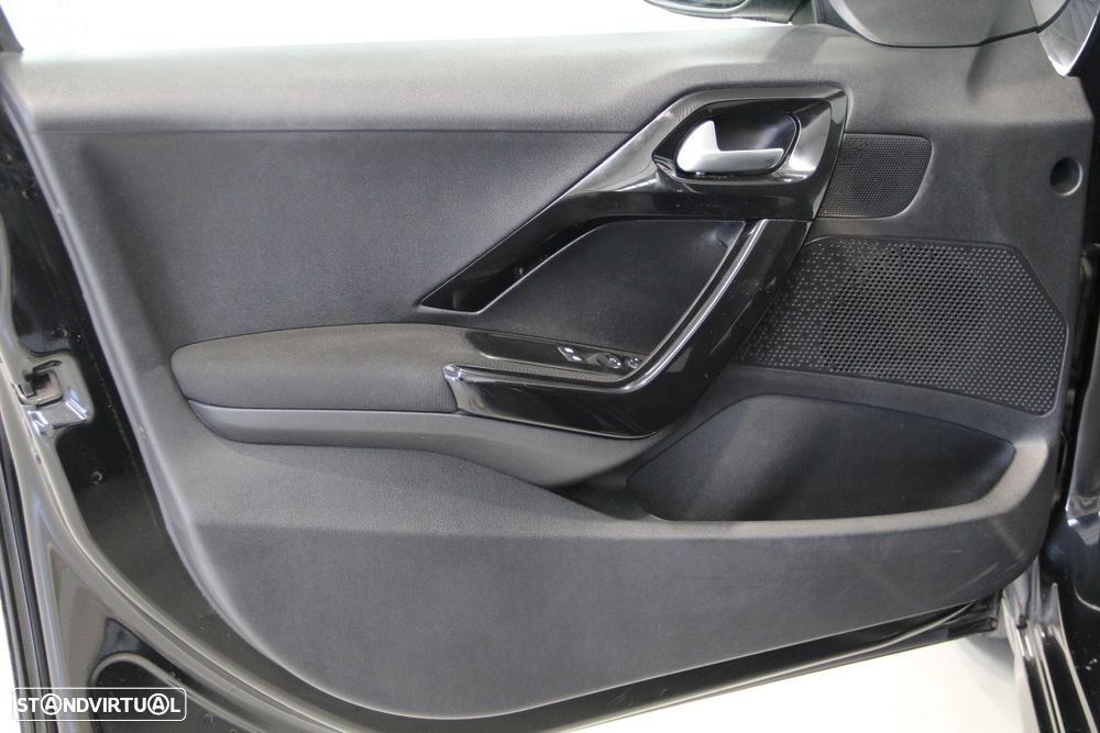 Peugeot 208 1.6 BlueHDi Style - 5