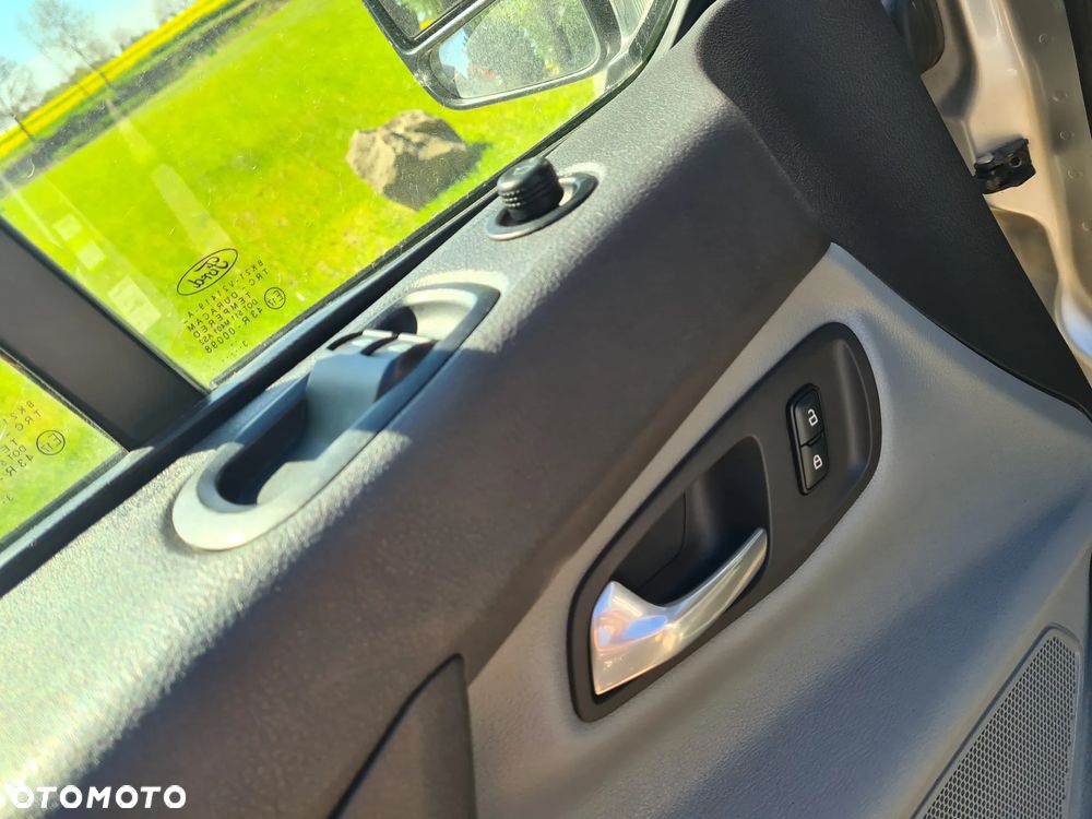 Ford TRANSIT CUSTOM - 7