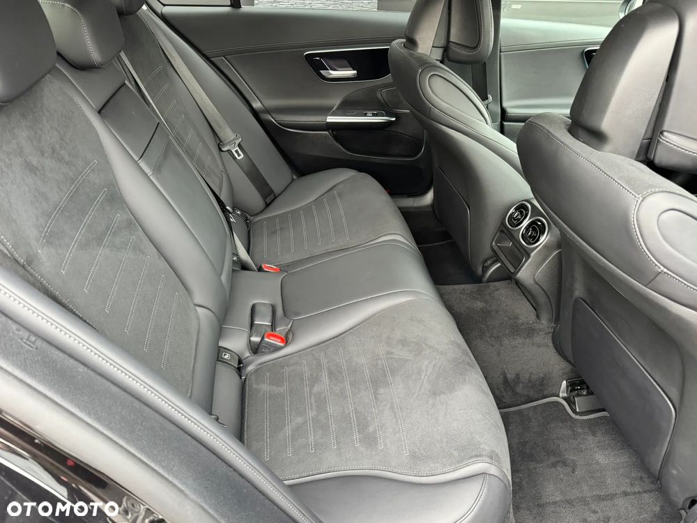 Mercedes-Benz Klasa C 200 d mHEV Business Edition - 16