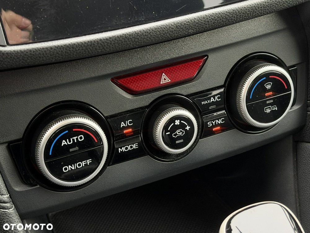 Subaru Impreza 2.0i Exclusive (EyeSight) Lineartronic - 27