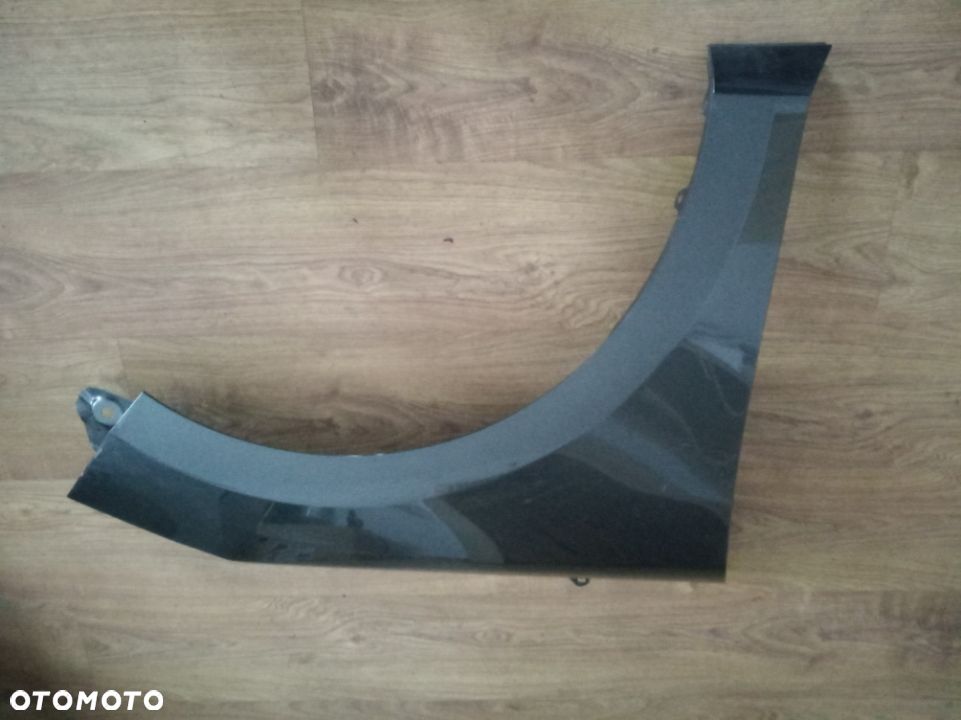 Ford Fiesta MK8 błotnik prawy przód - 1