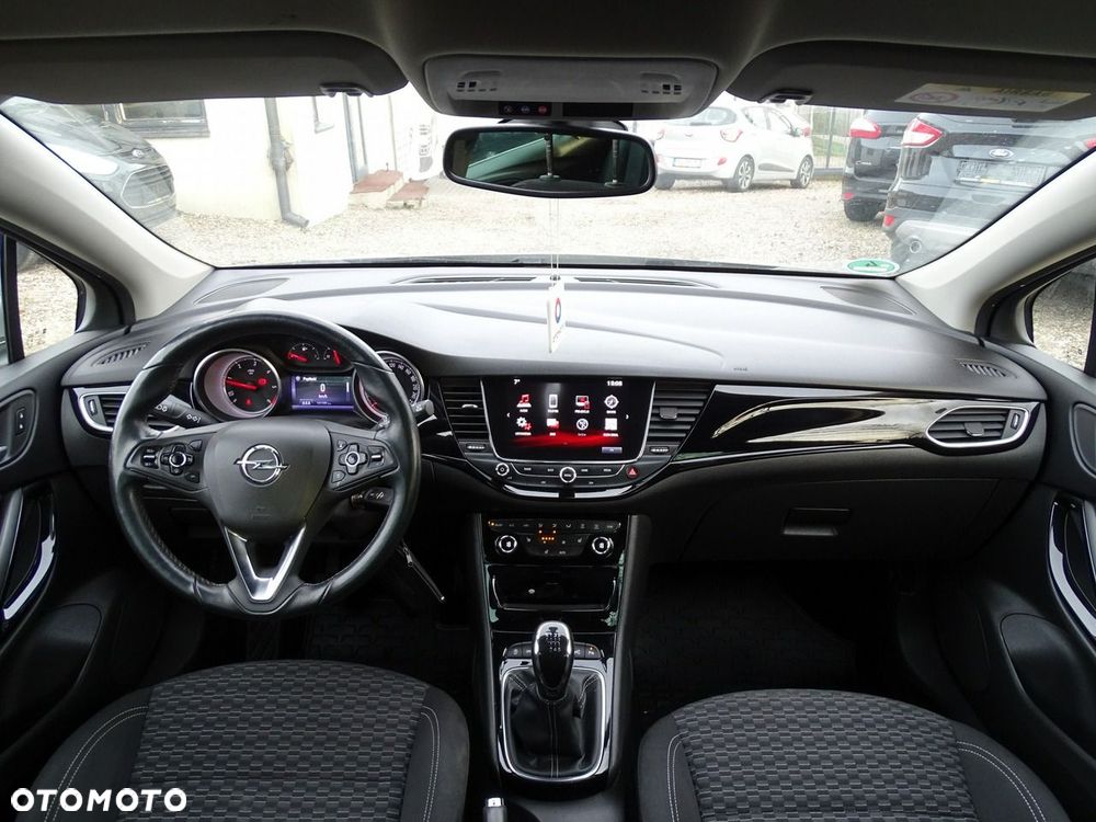 Opel Astra - 16