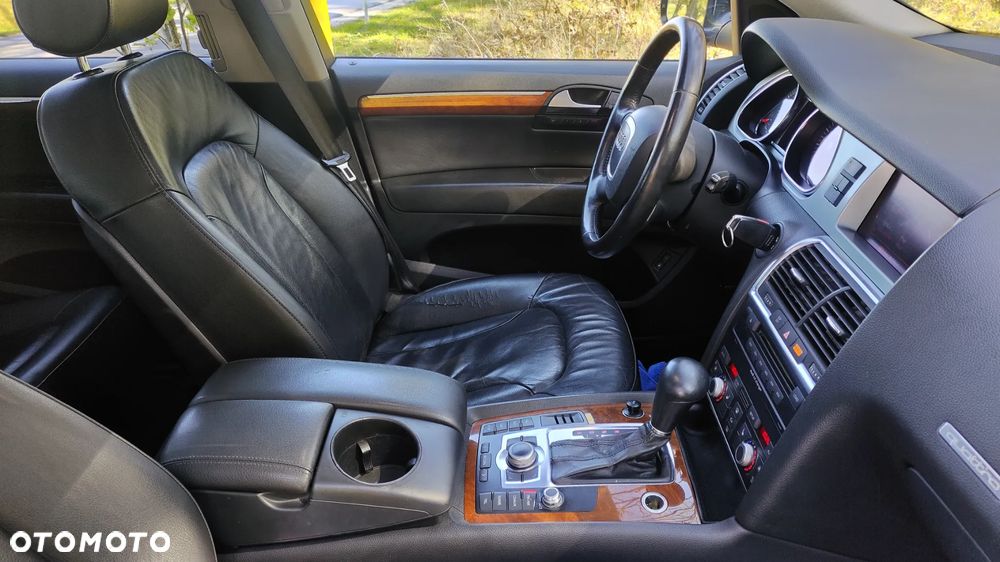 Audi Q7 - 16