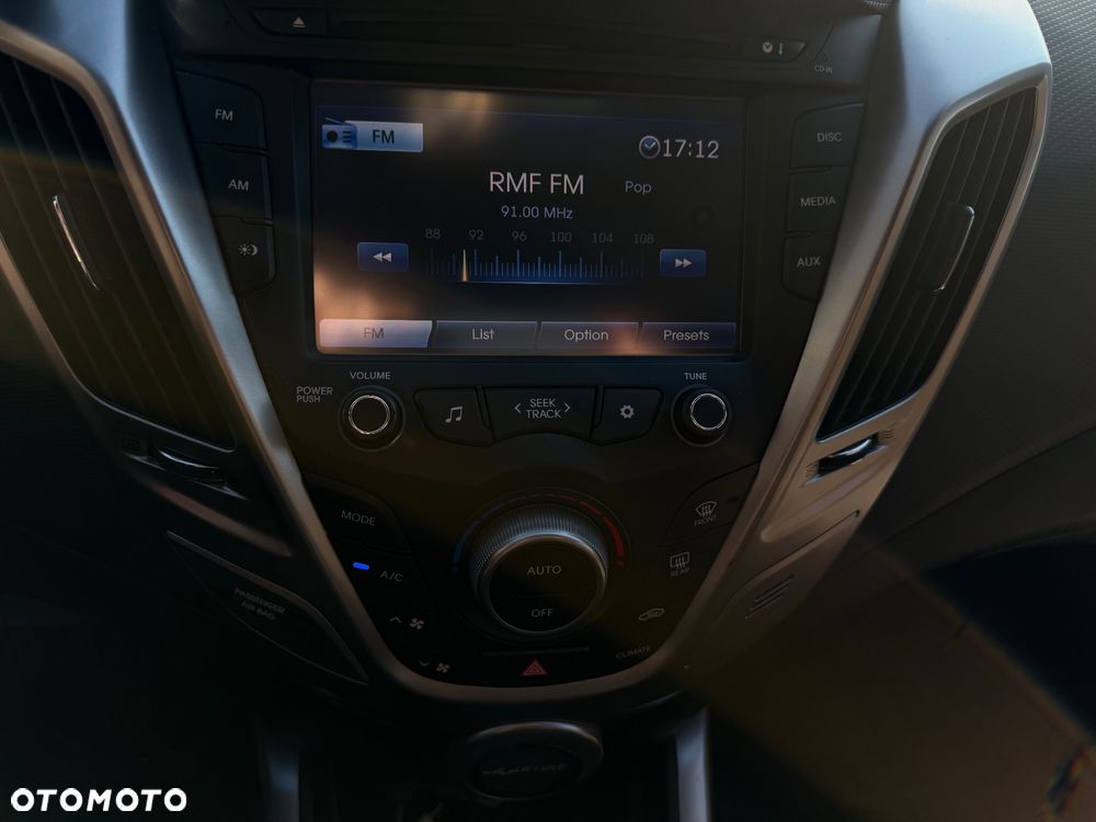 Hyundai Veloster 1.6 GDI Comfort - 15