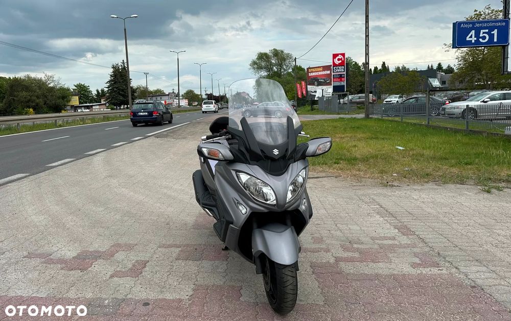 Suzuki Burgman - 7