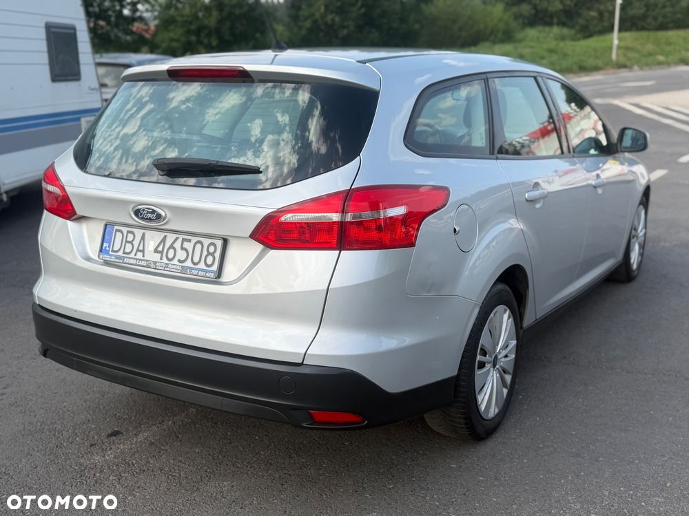 Ford Focus 1.0 EcoBoost 99g Trend - 9