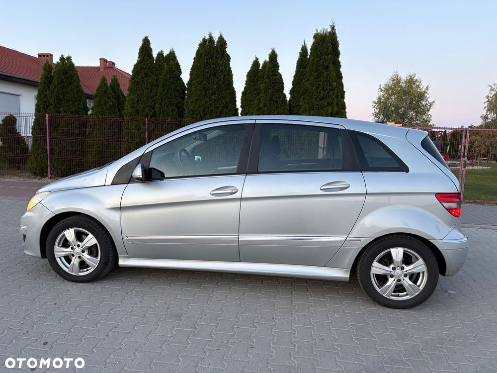 Mercedes-Benz B-Class 2009 photo 5
