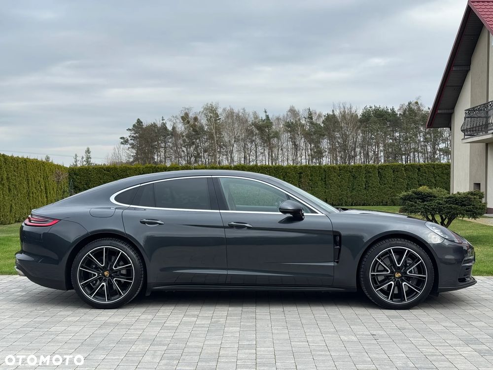 Porsche Panamera 4 - 5