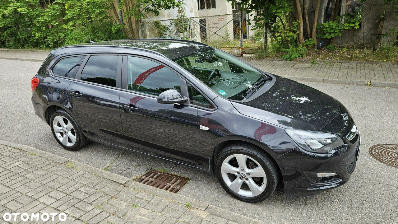 Opel Astra 1.4 Turbo Selection - 8