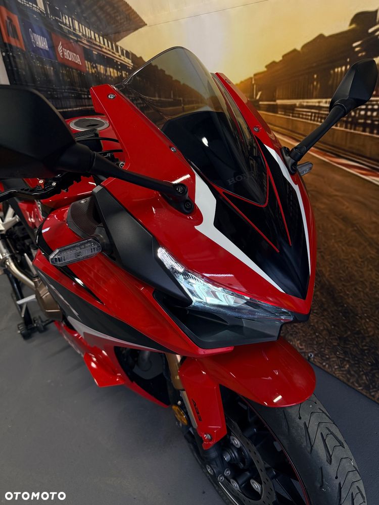 Honda CBR - 18