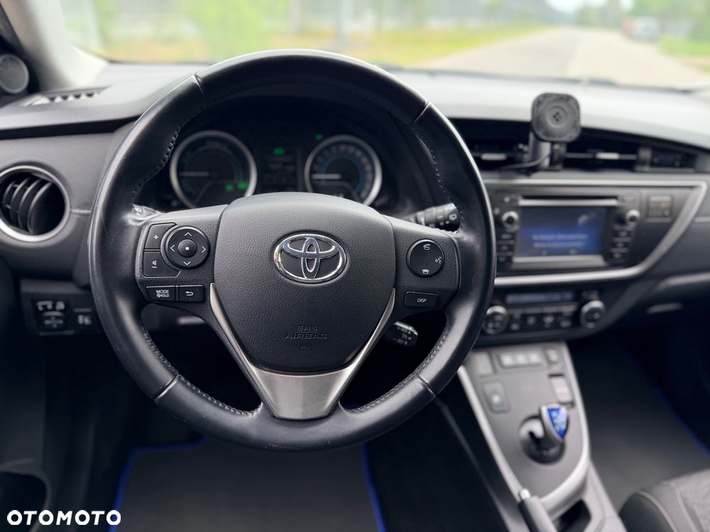 Toyota Auris Hybrid 135 Premium - 17