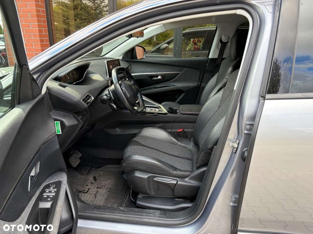 Peugeot 3008 - 18