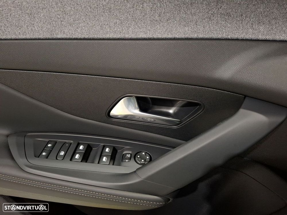 Peugeot 308 1.6 Hybrid Allure e-DCS7 — fotografia 19
