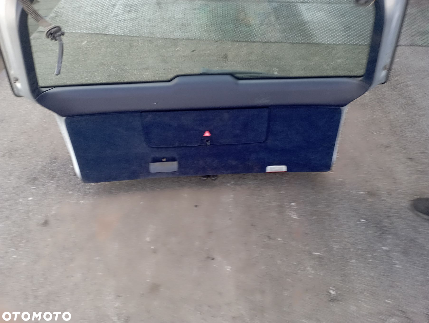 KLAPA BAGAŻNIKA KOMBI

 AUDI
 A6 C5 LY7M - 6
