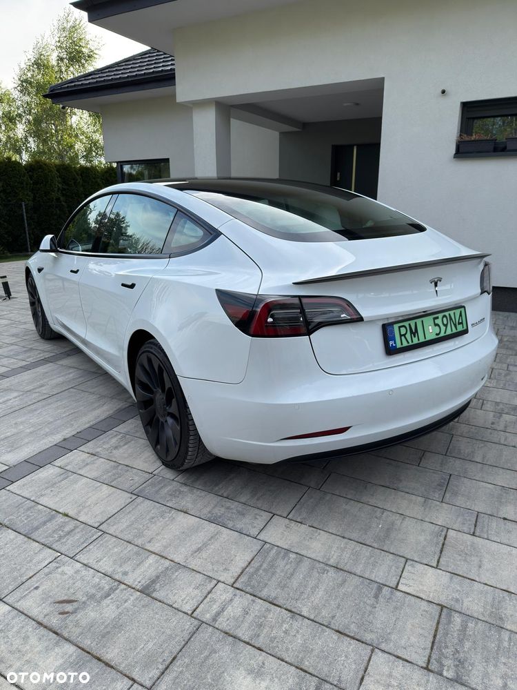 Tesla Model 3 - 9