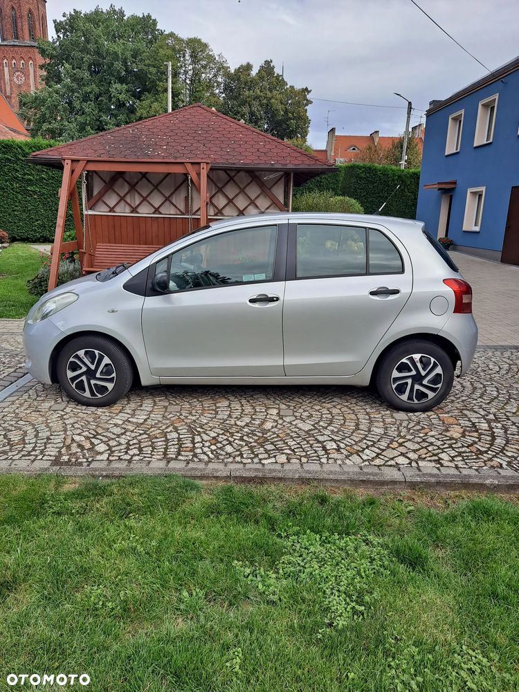 Toyota Yaris 1.0 Luna A/C - 10