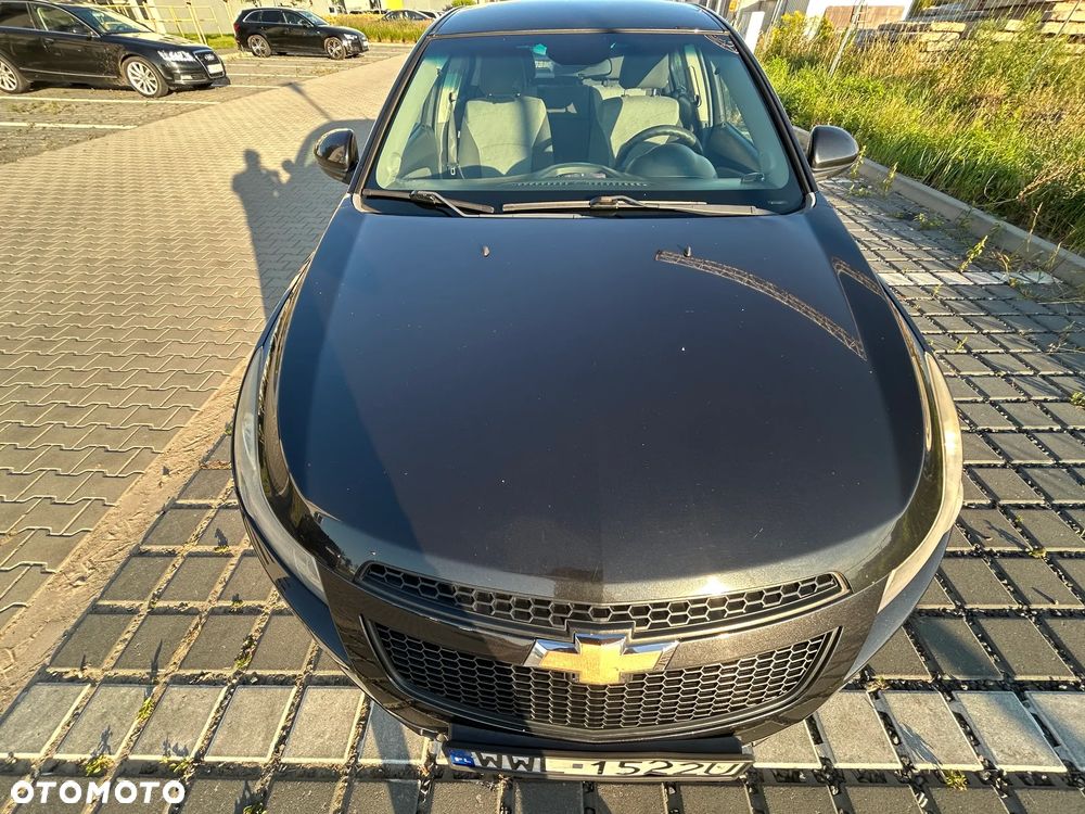 Chevrolet Cruze 1.6 Base - 25