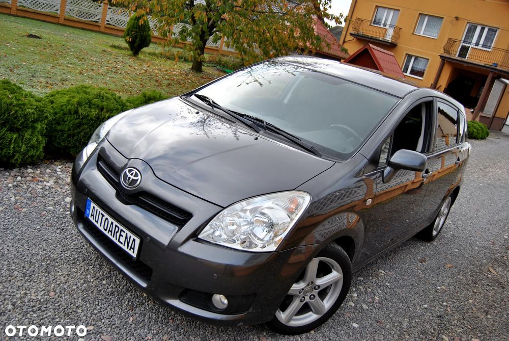Toyota Corolla Verso 1.8 Sol + 7os - 8