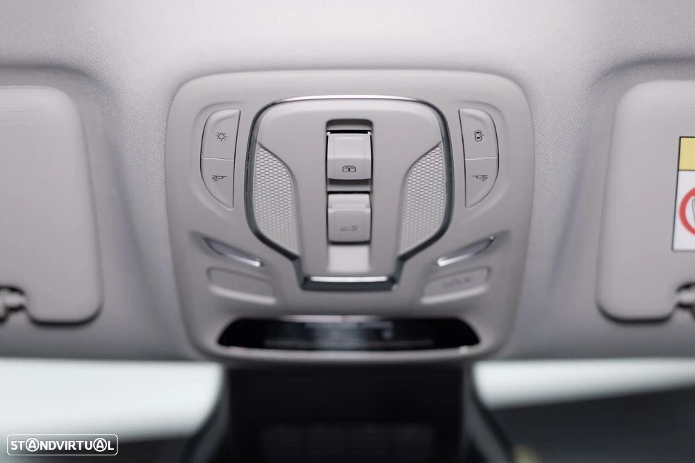 MG ZS EV 72.6 kWh Luxury OBC 11 kW - 27